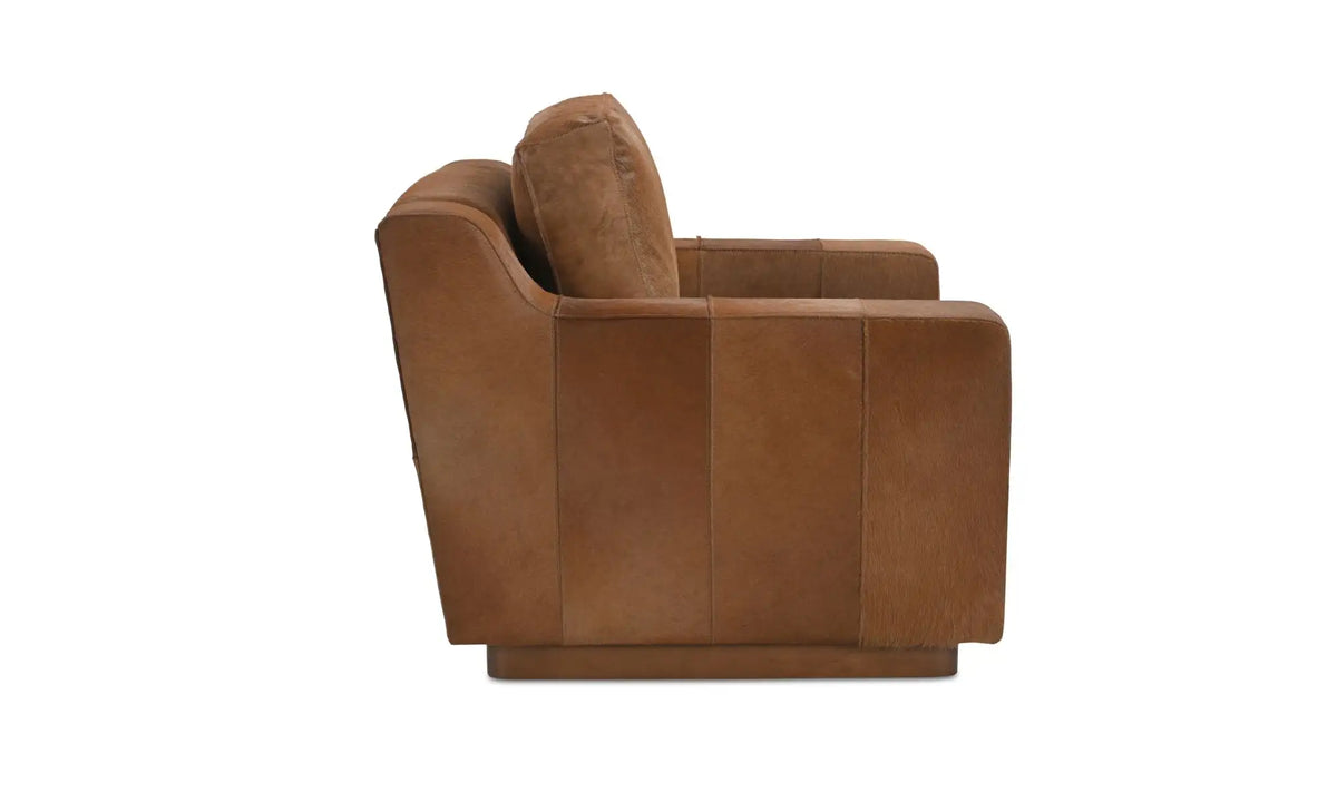 THE OLLIE LOUNGE CHAIR