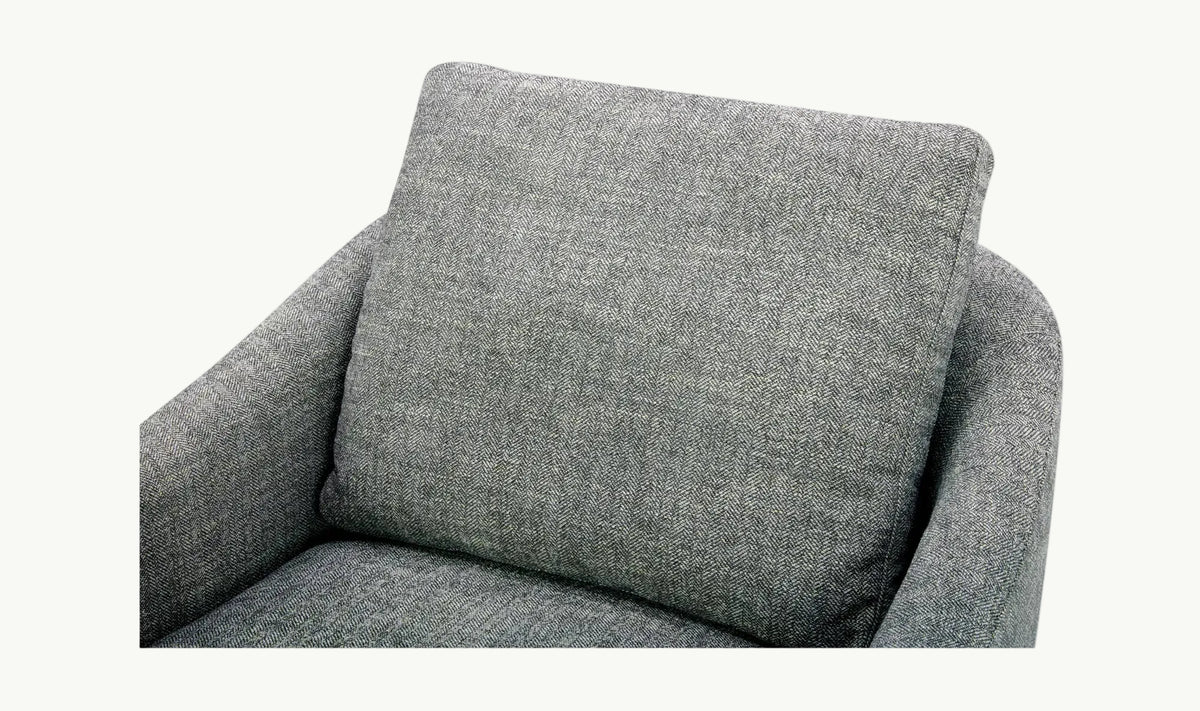 THE RYDER SWIVEL CHAIR