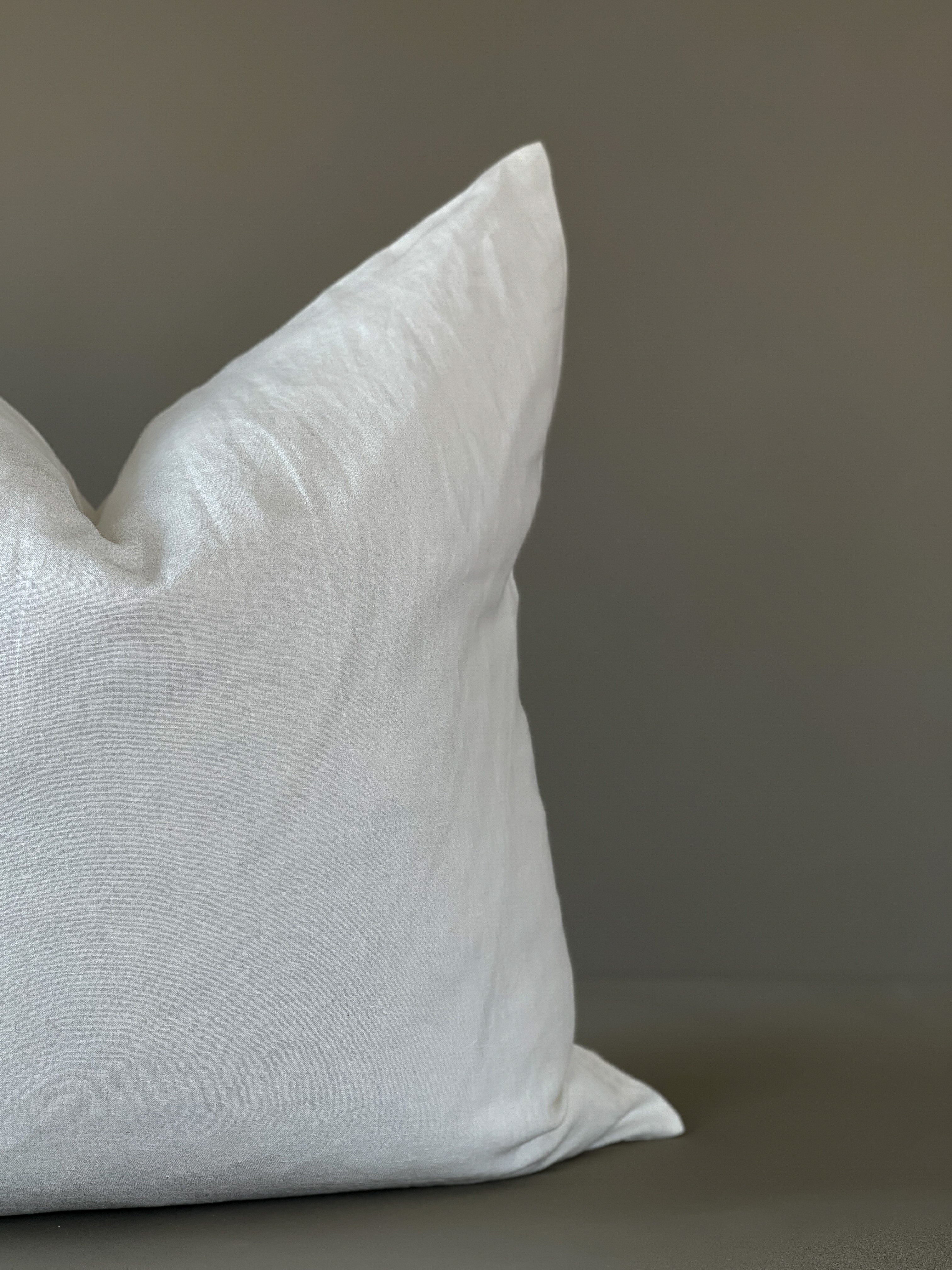 24" SOLID LINEN PILLOW COVER | IVORY | BLVG COLLECTION